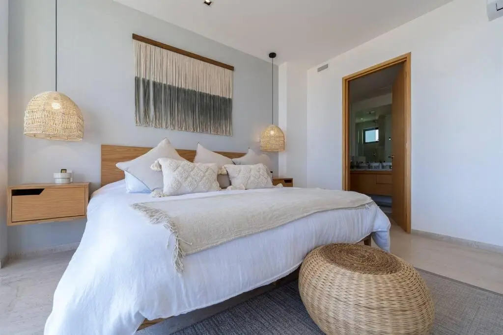 Private pool & spa with stunning ocean views Solaria E 101