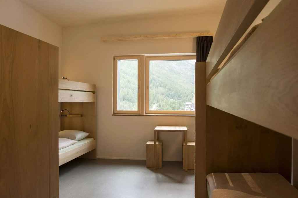 Saas-Fee wellnesshostel4000