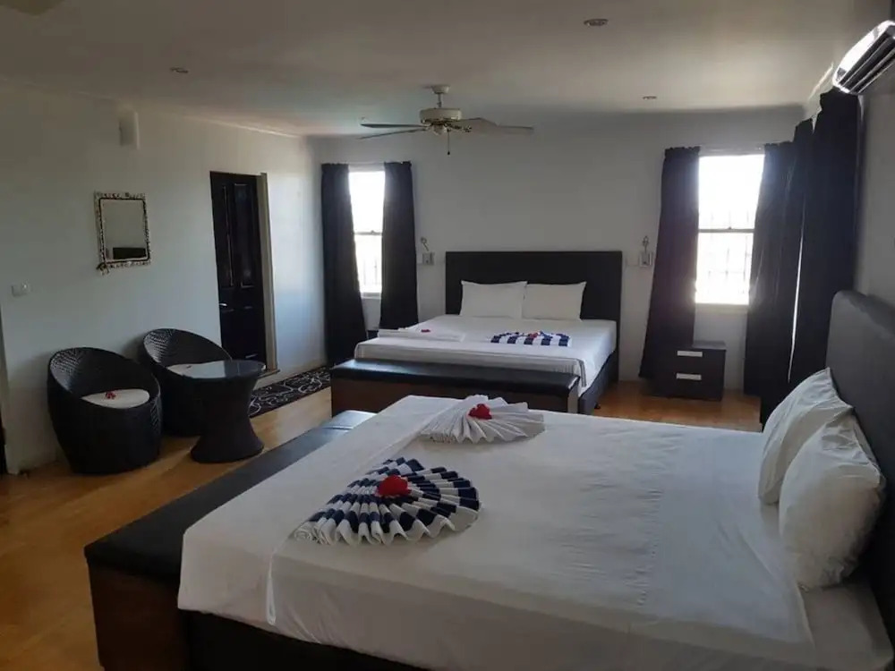 Hibiscus Tabua Villas