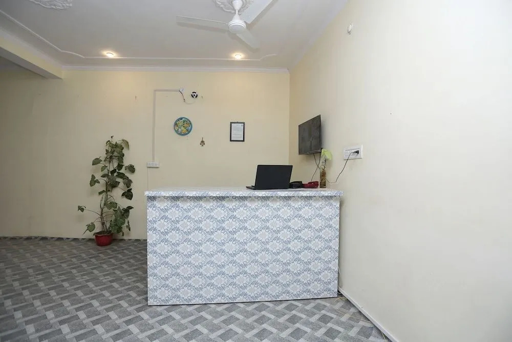 OYO 24735 Hotel Khush Khush