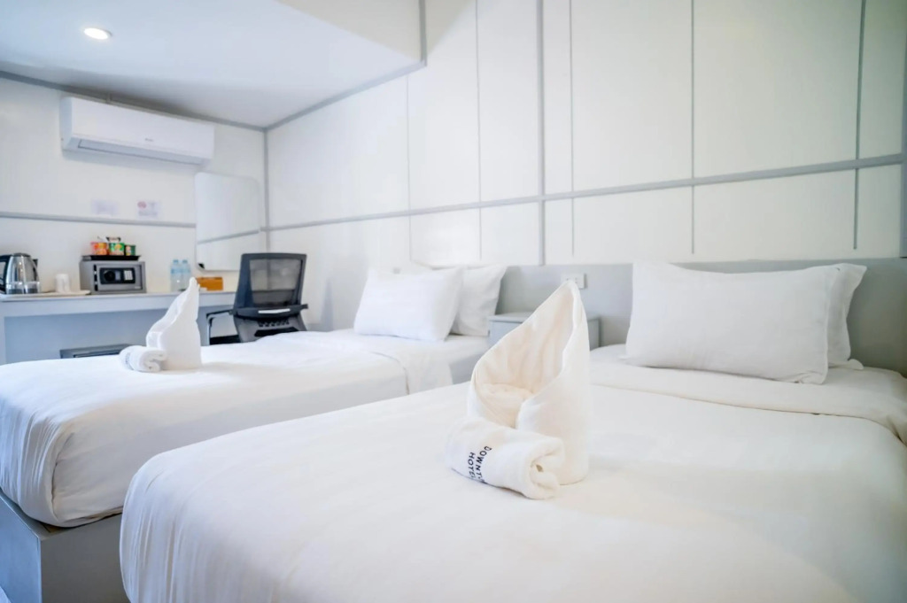 DownTown Hotel