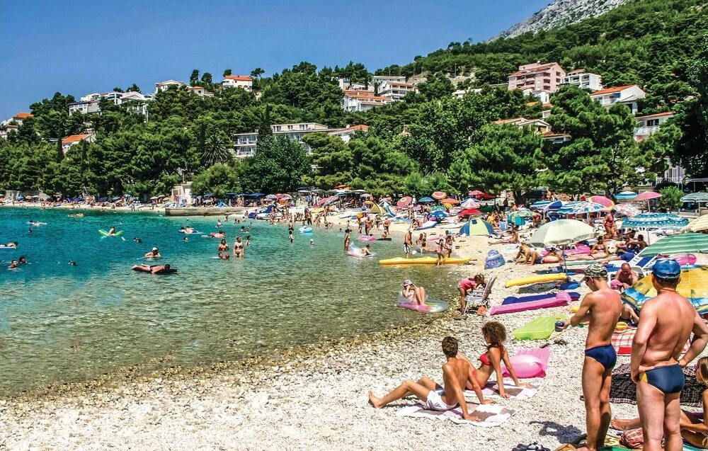 Nice Apartment in Baska Voda With 1 Bedrooms, Heated Swimming Pool and Swimming Pool