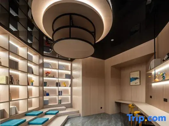 Yunfei Hotel (Danyang Babaiban Chenghe Road)