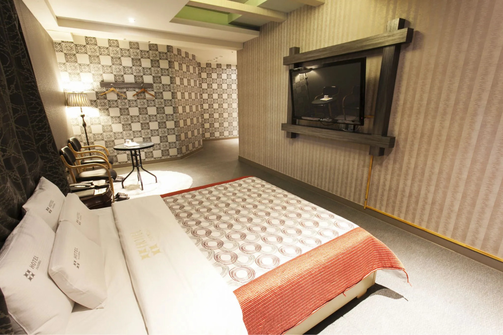 Pandora Hotel