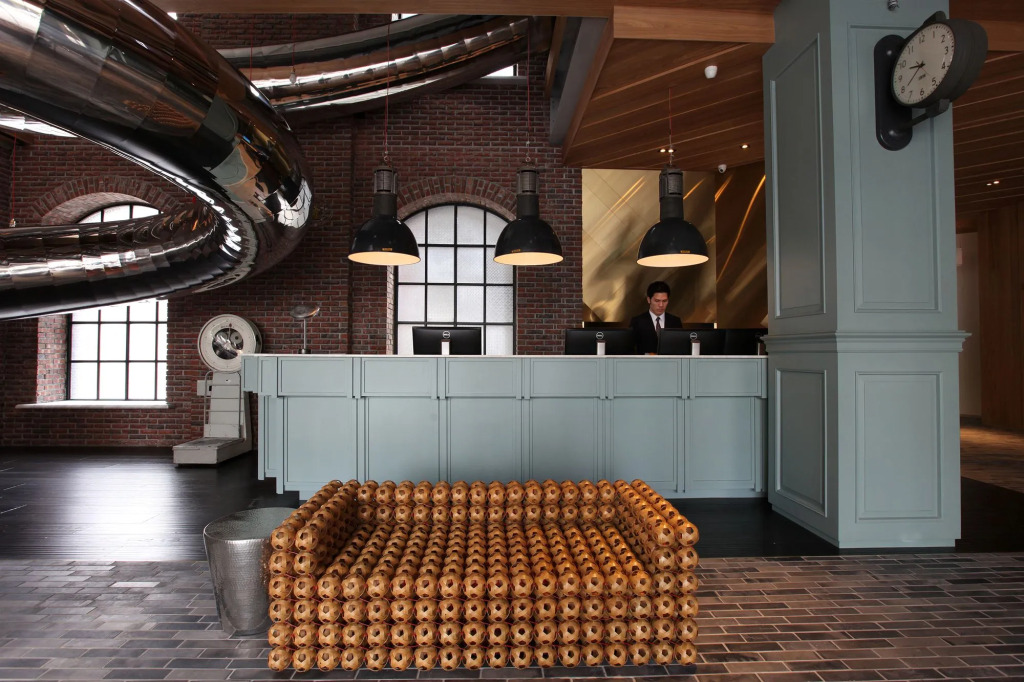 Reddot Hotel