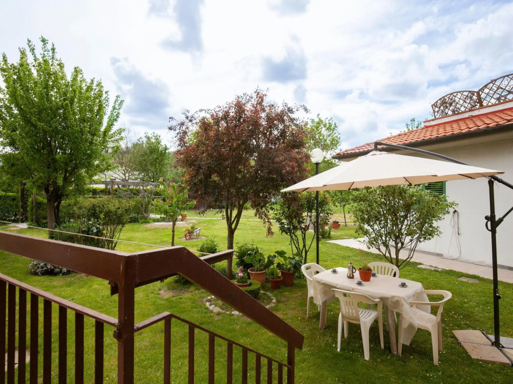 Holiday Home near Florence with Garden