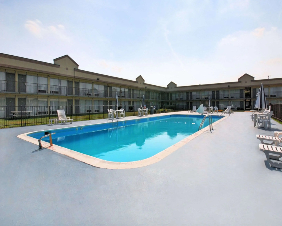 Quality Inn & Suites York East