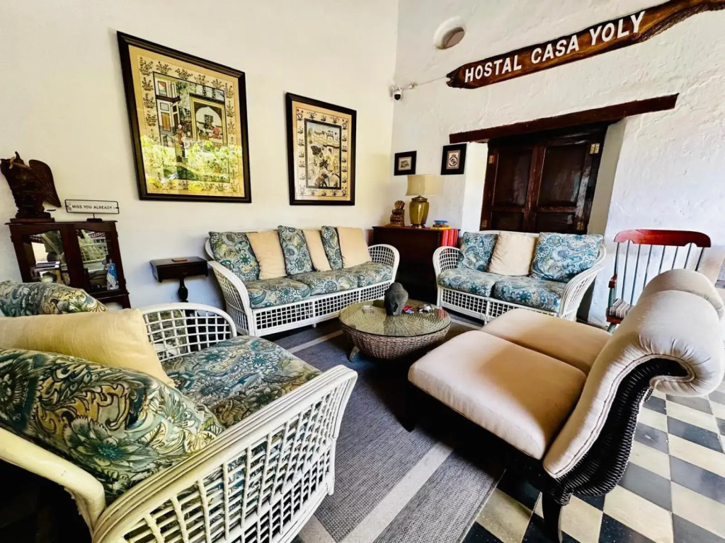 Casa Yoly Hostel Granada