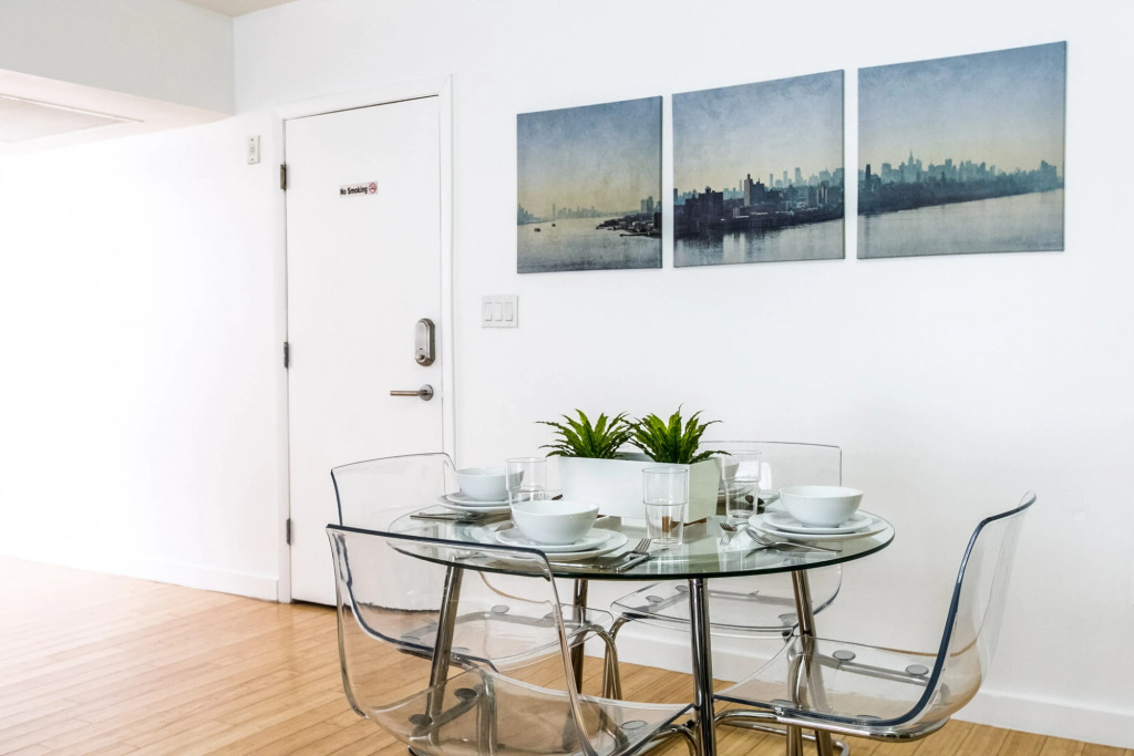Gorgeous & Perfectly Located Apartment Sleeps 5 in the Heart of South Beach!!!
