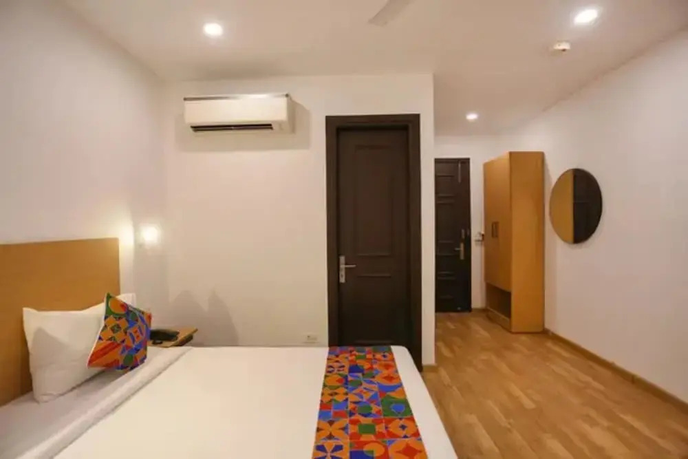 Fabhotel Nishkarsh
