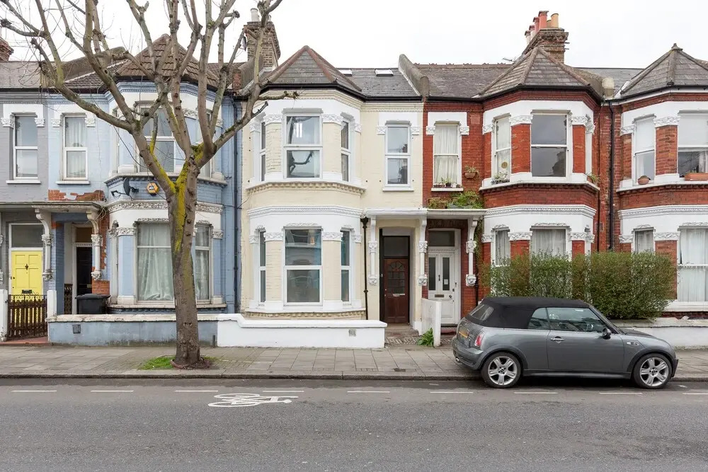 Clapham 2Bed with Patio by BaseToGo