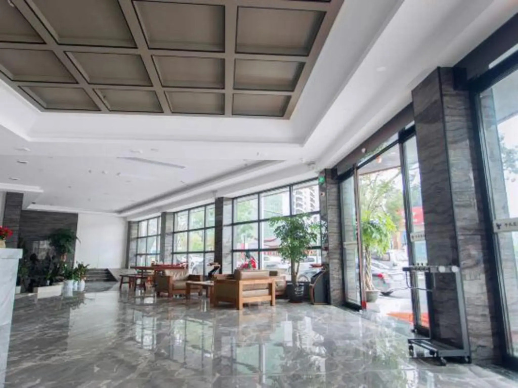1700 Hotel