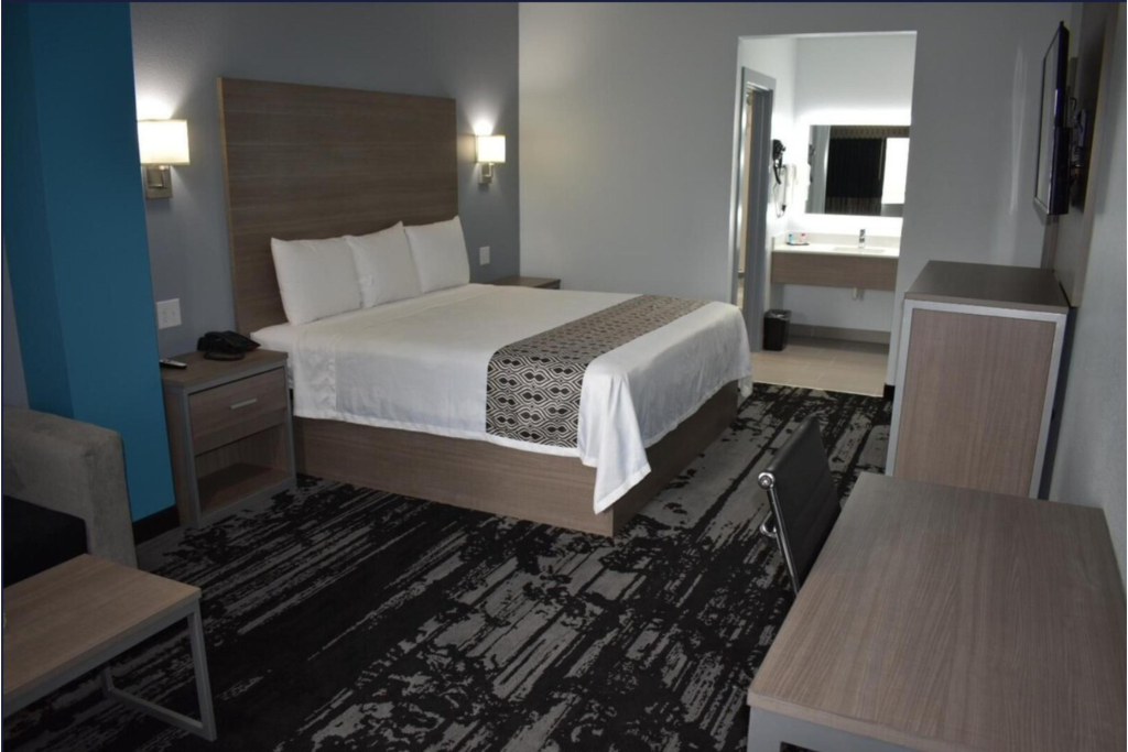 Hotel Royale IAH Airport North Houston I-45