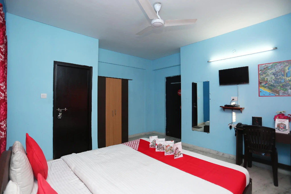 OYO Flagship 13770 Shuvam Guest House