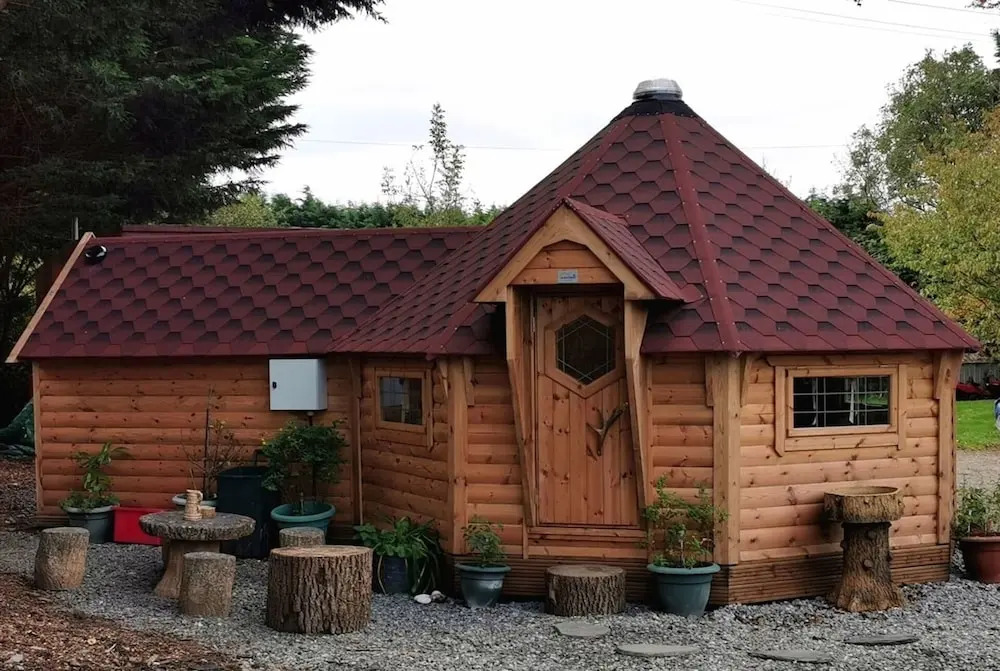 Charming 1-bed Cabin in Gaerwen