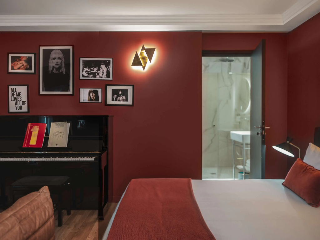 Seven Hotel Paris