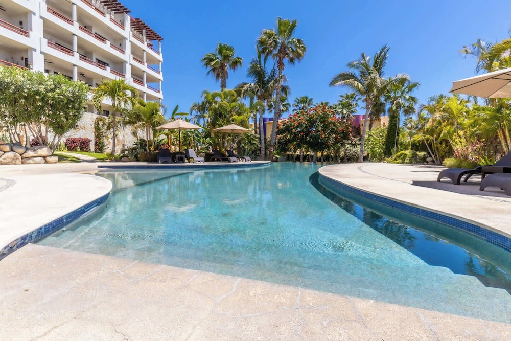 New 2 BR Condo in San Jose - Pool - Tennis