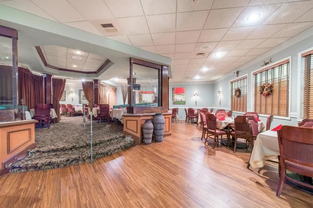 Ramada Vineland