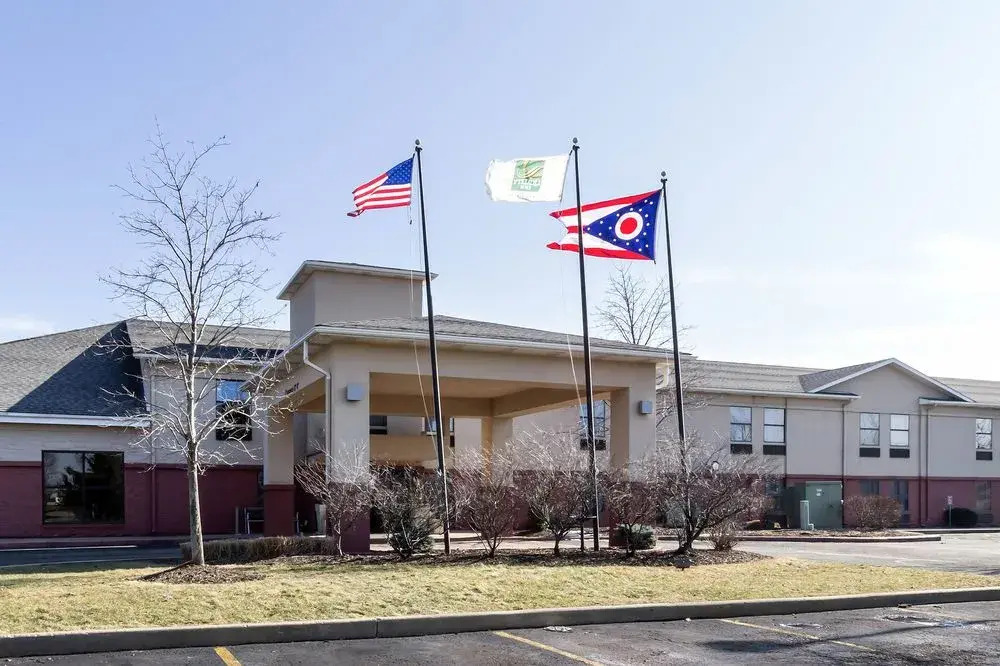 Holiday Inn Express Oakwood Village