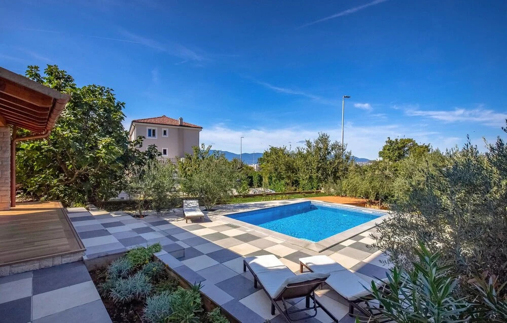 Nice Home In Kostrena