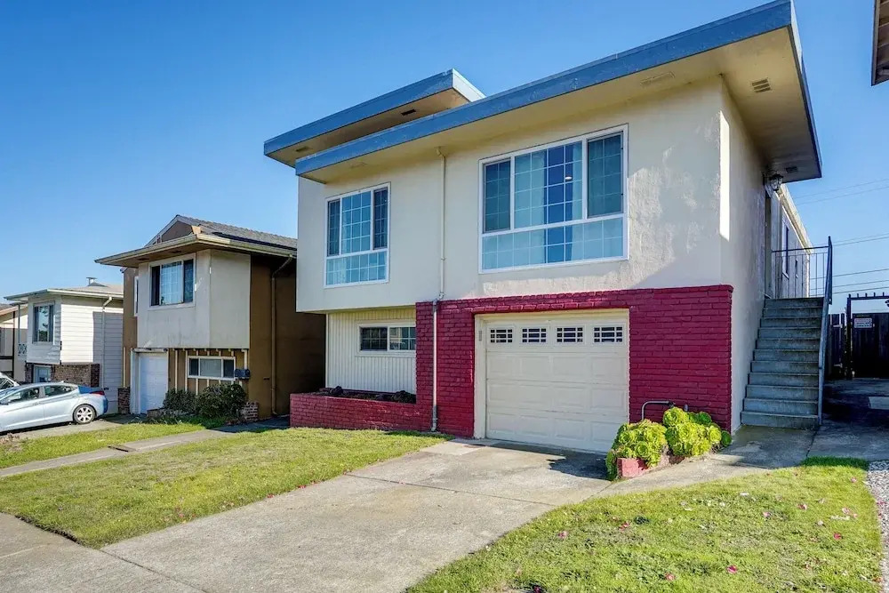 Easy SF Access! Spacious Family Home w/ Yard