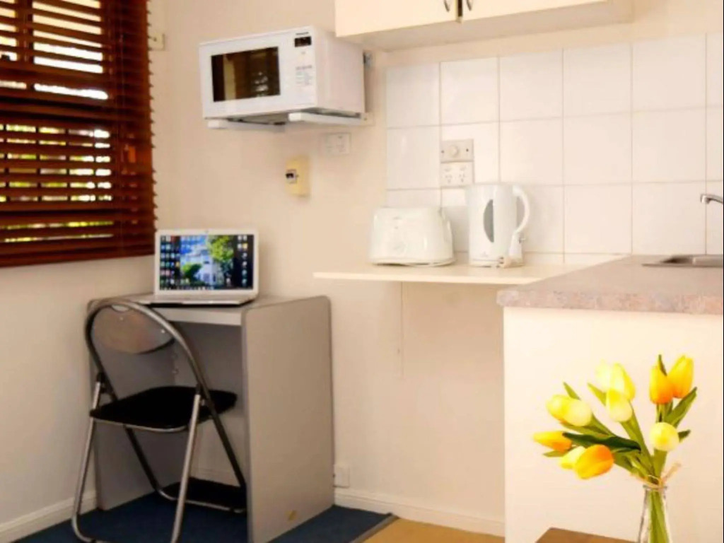 Ellies Guest House