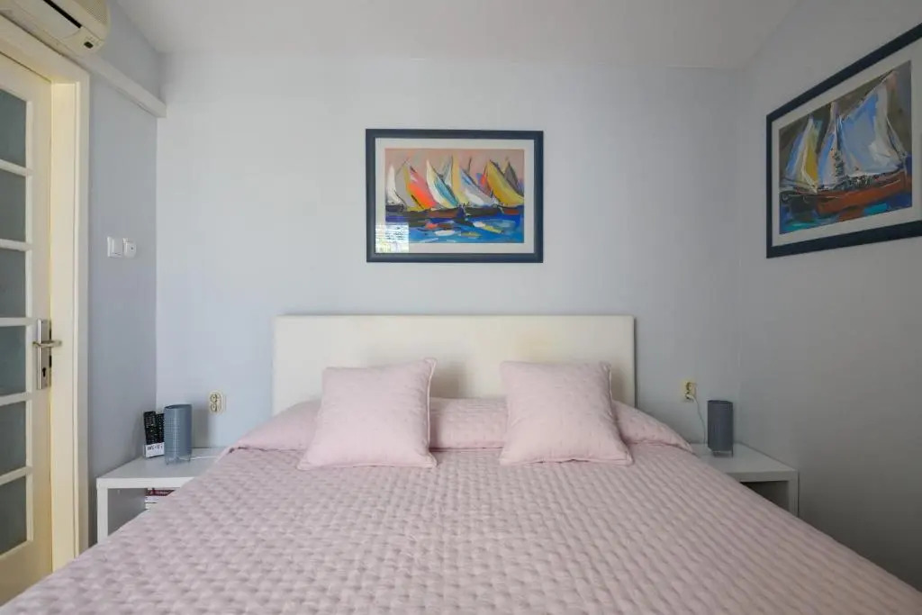Room Marta