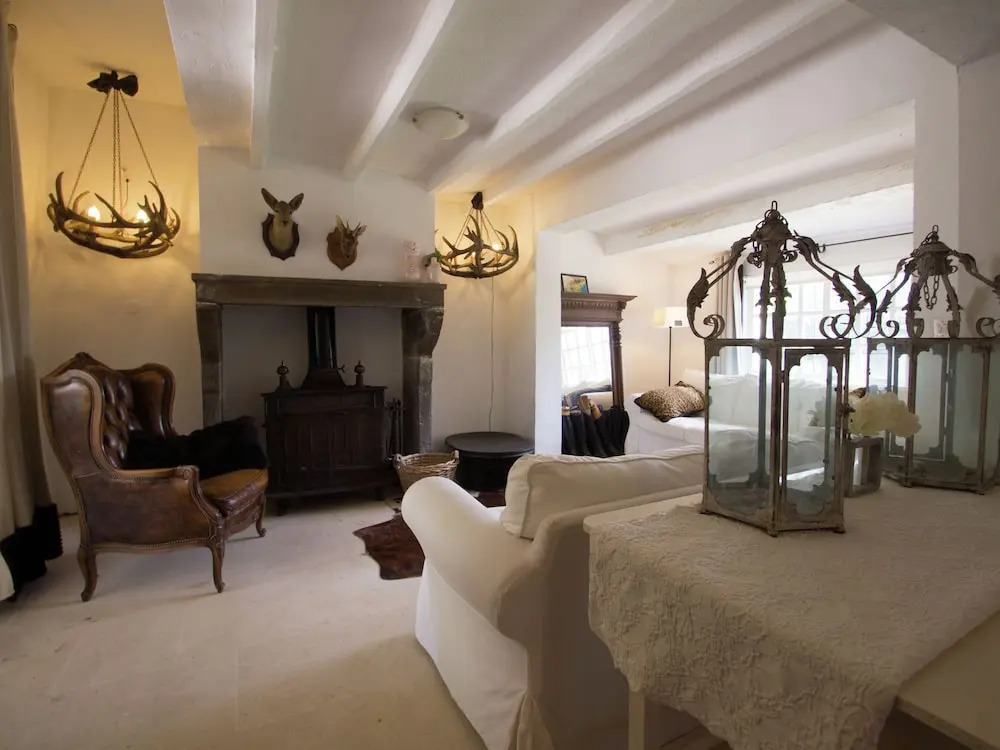 Plush Villa in Villecroze With Private Swimming Pool
