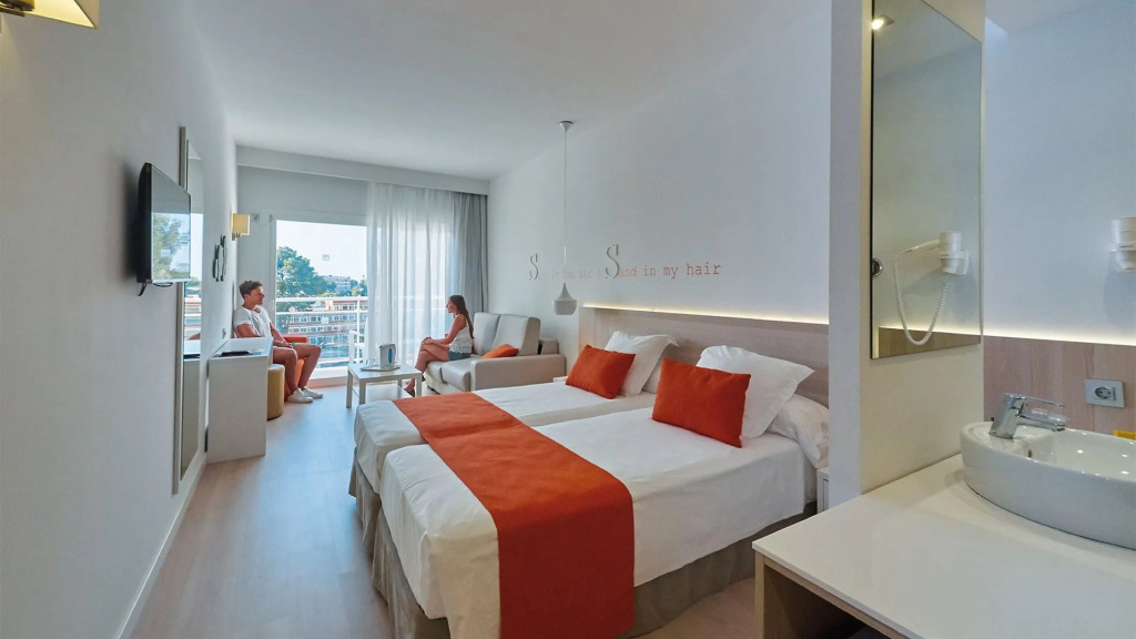 BQ Bulevar Peguera- Adults Only