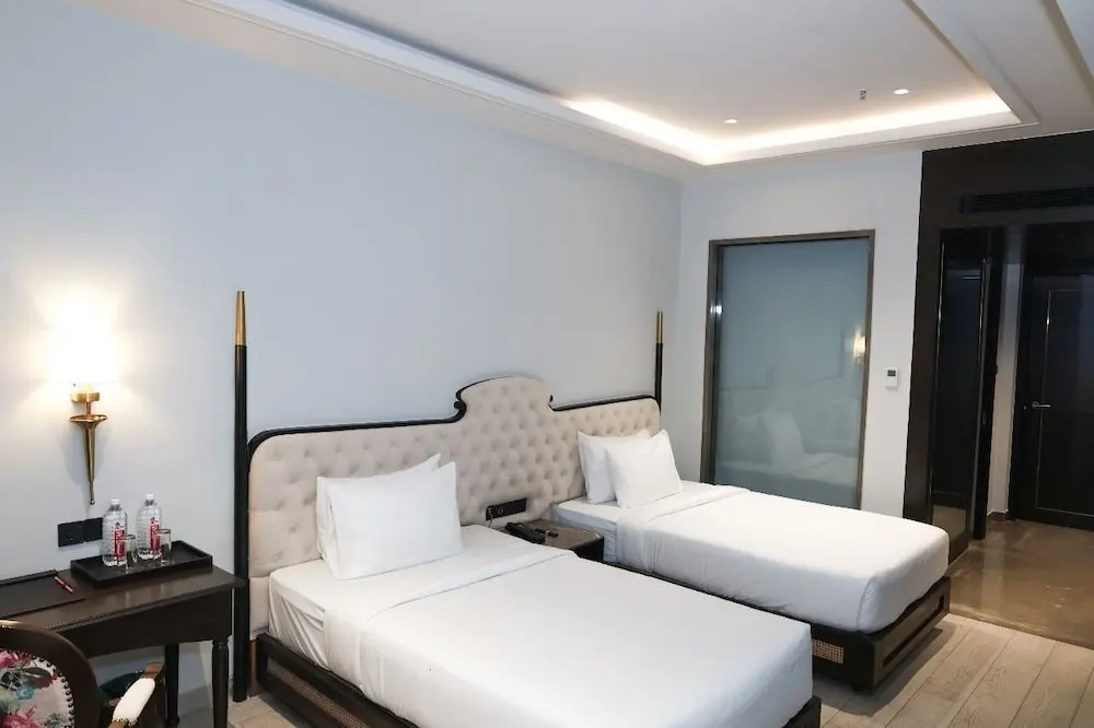 Akino Luxury