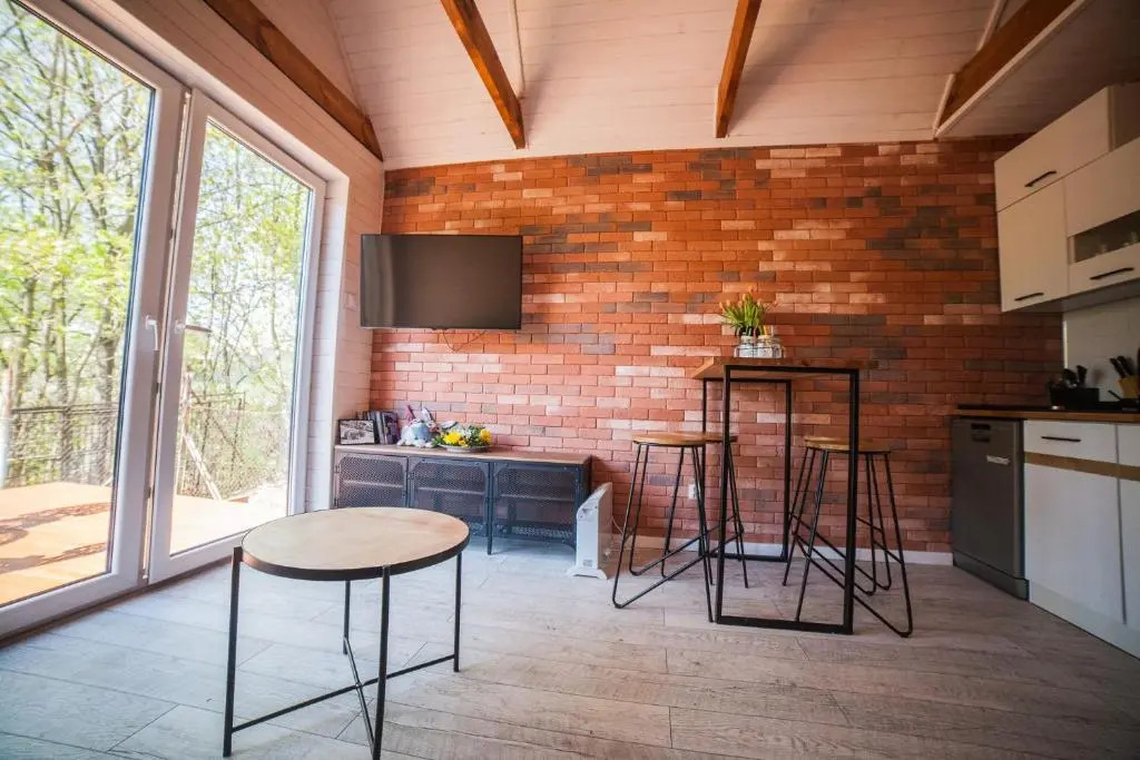 Lawendowo- sauna, jacuzzi, domki w ogrodzie i apartamenty w kamienicy