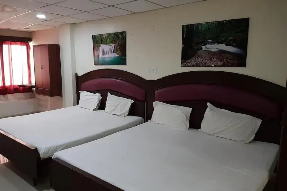 Hotel Sorrento Guest house Anna Nagar East Metro Shenoy Nagar metro budget monthly daily rooms