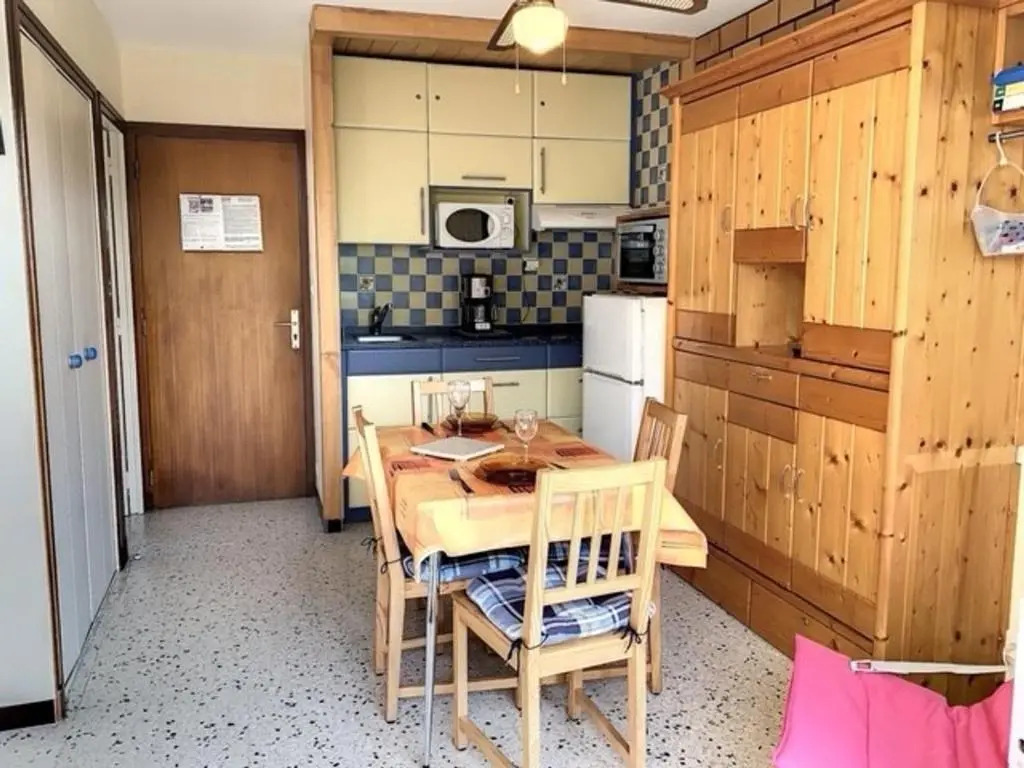 Appartement Balaruc-les-Bains, 1 pièce, 2 personnes - FR-1-503-103