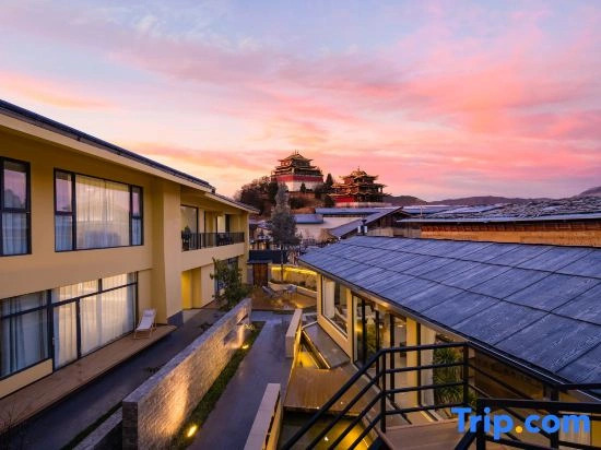Shangri La Shanye Old Residence Homestay