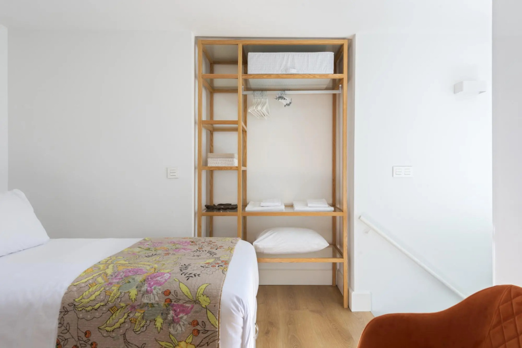 Beautiful Penthouse Located in a Classic Building in the Heart of Seville - Entretejas II