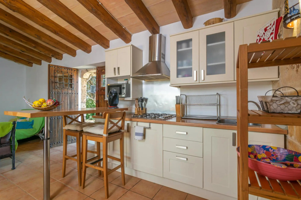 CAN GREVER - Charming country house with private pool. Ideal for couples. Free WIFI.
