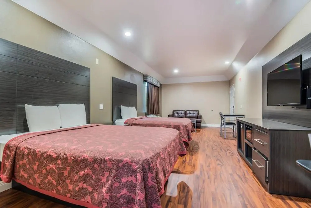 Scottish Inns & Suites IAH Airport-Beltway 8