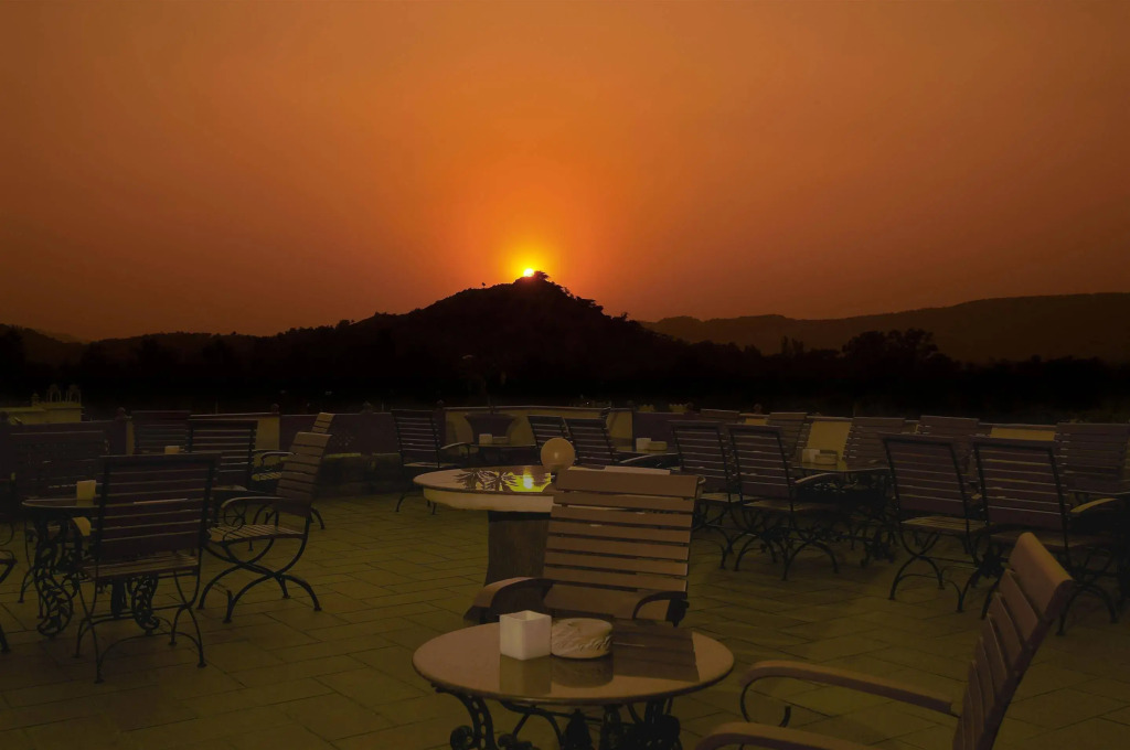 Le Meridien Jaipur Resort & Spa