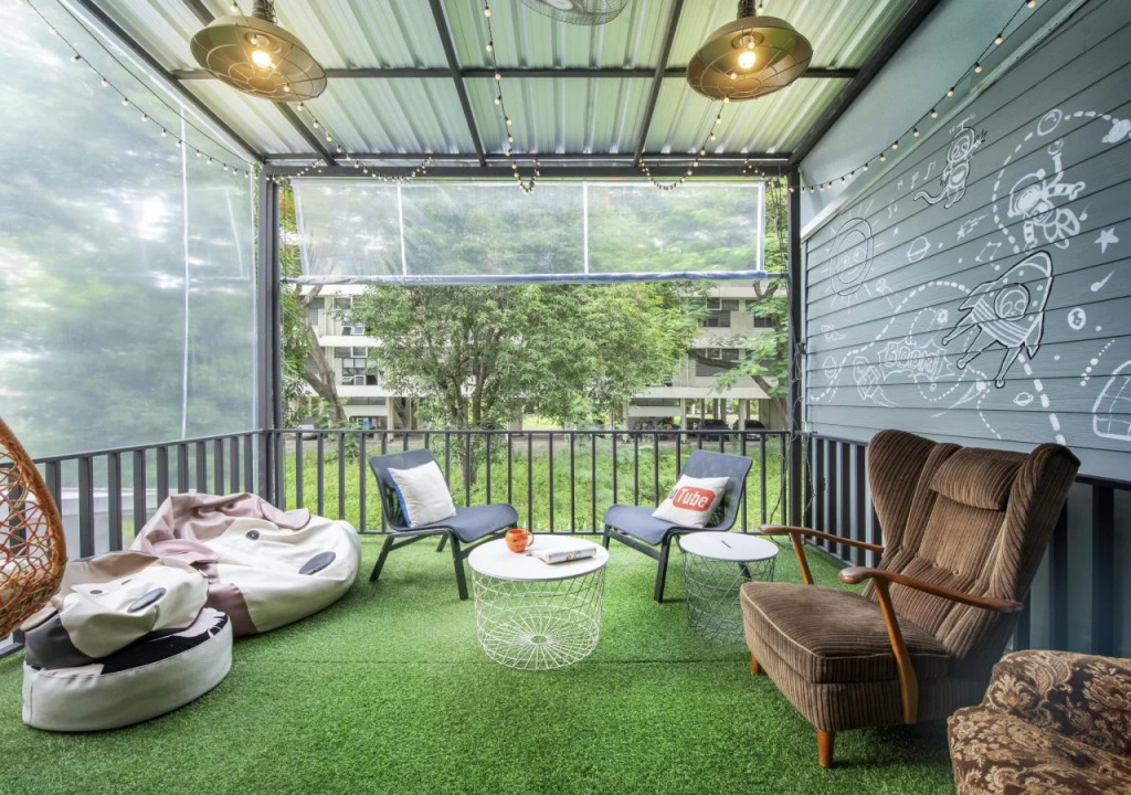 Sloth Hostel Don Mueang