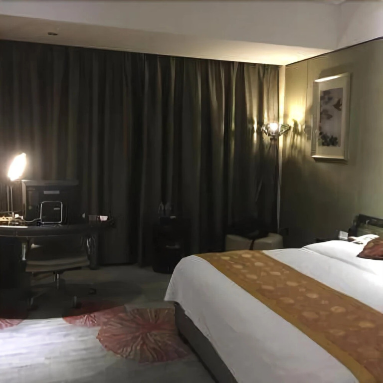 Changsha Guotian Garden Hotel (Huangtuling Subway Station)