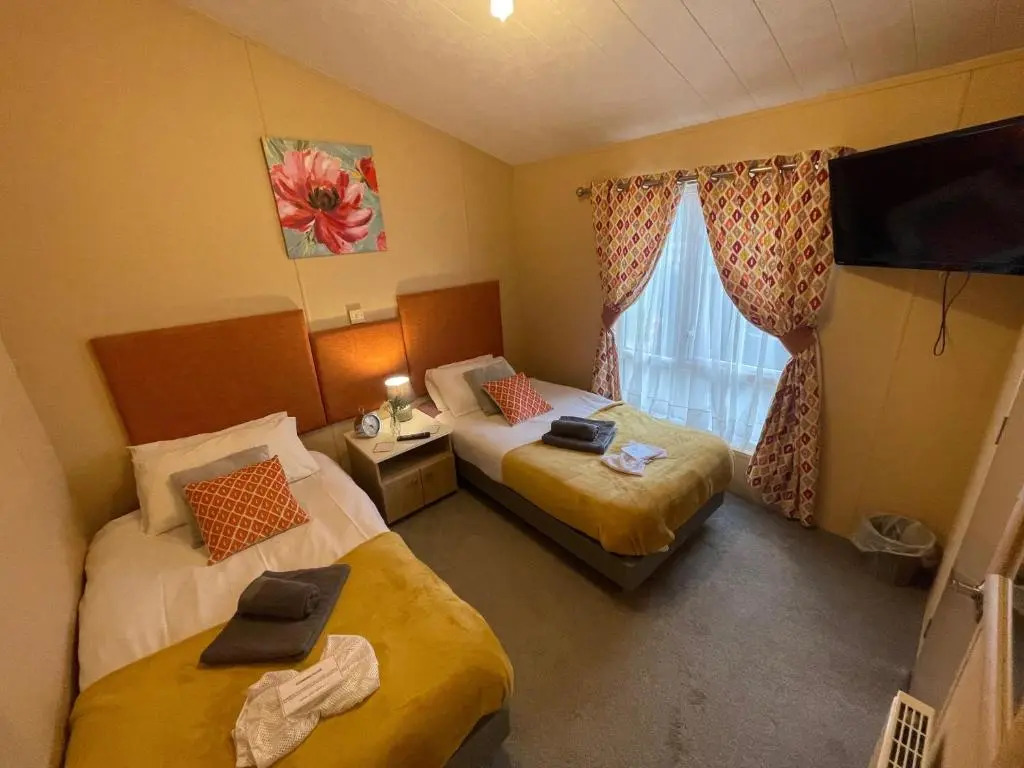 Luxury Lakeside Lodge L2 with Hot tub situated at Tattershall Lakes Country Park