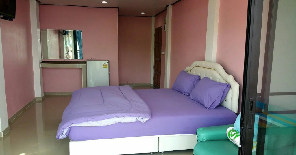 Ocean View Resort - Koh Sichang