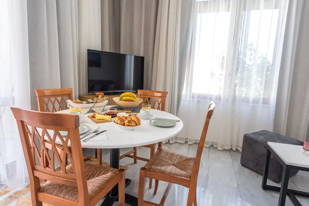 Kelaya Luxury Apartments