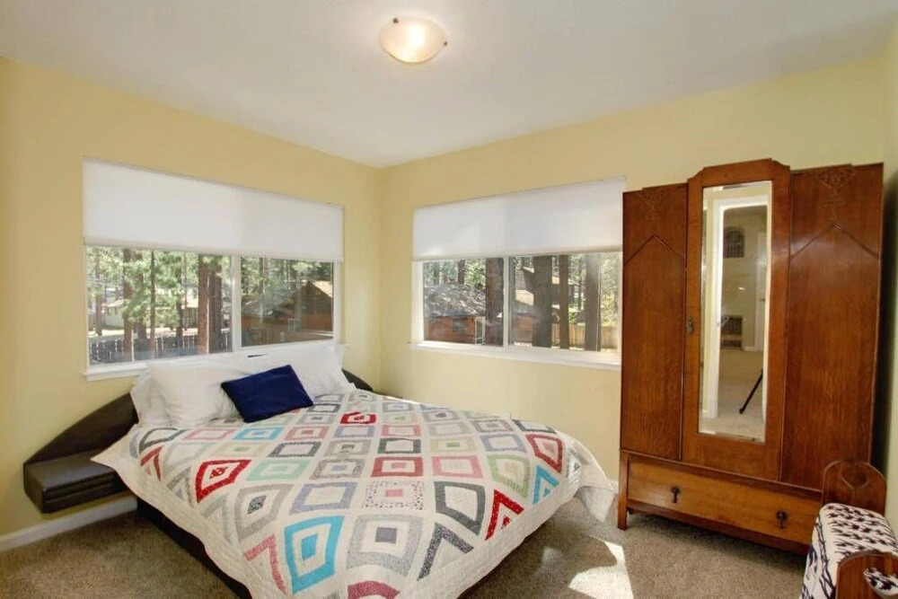 Ormsby House 1489O 4 Bedroom Home by RedAwning