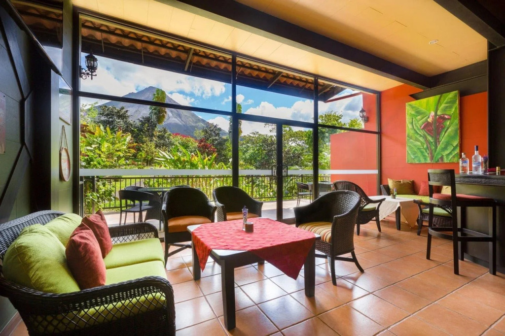 Hotel Arenal Kioro Suites & Spa