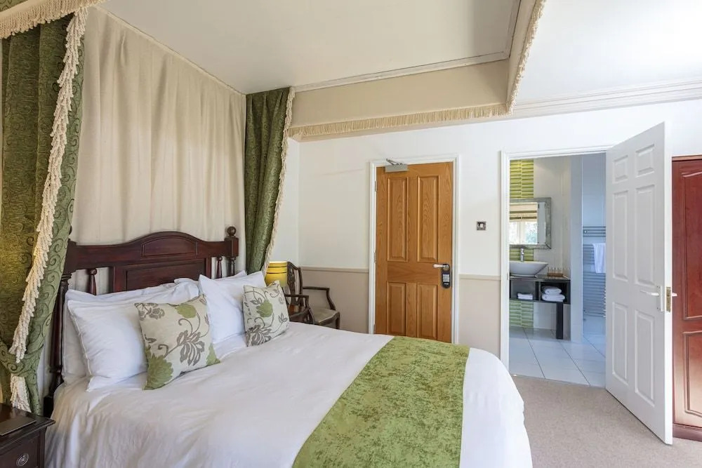 Arrandale Lodge