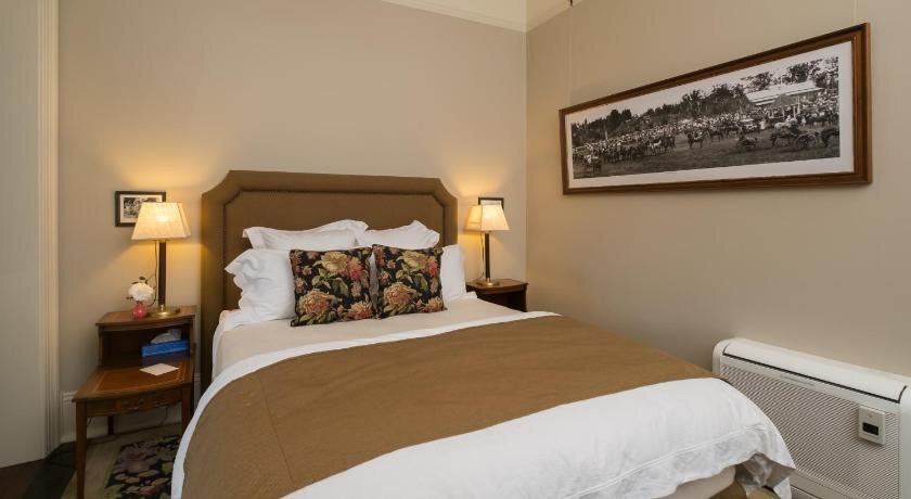 The Old Bank Boutique Hotel
