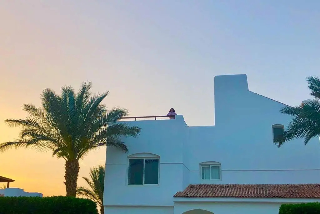 Villa with 5 bedrooms & 4 bathrooms - private heated pool