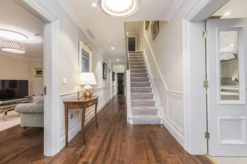Stunning 5-bed House in London