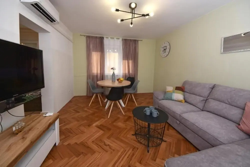 Two bedroom apartment Marinero